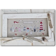On the beach - Madame Chantilly