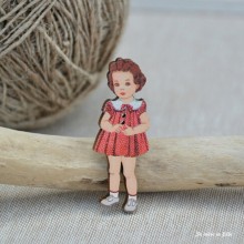 Fillette robe rouge col blanc VI-43- Atelier Bonheur du Jour