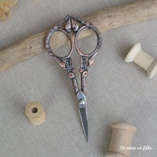 Embroidery scissors 40