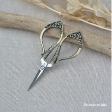 Embroidery scissors 57
