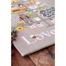 Celebrate the bees - Madame Chantilly