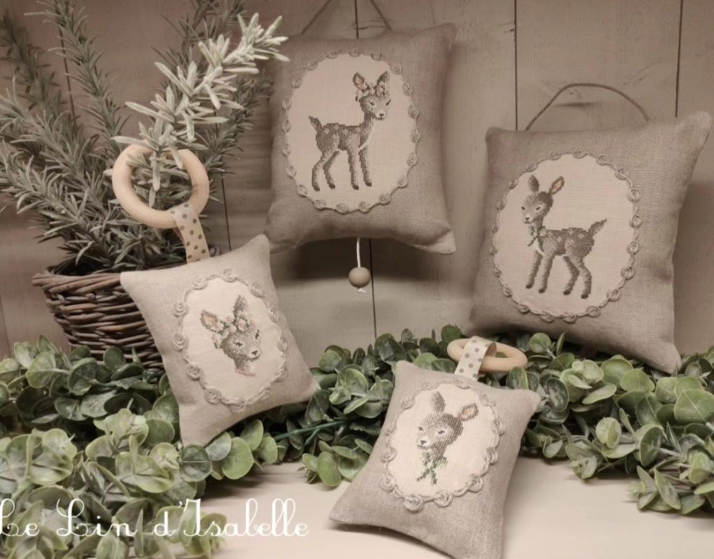 Coussin musical et hochet Faon - Le lin d'Isabelle - De mère en fille