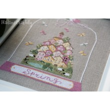 Spring carillon - Madame Chantilly