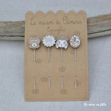 Set of 4 pins n°6 — La maison de Clémence