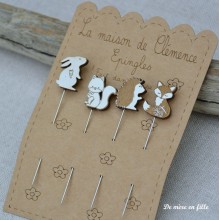Set of 4 pins n°7 — La maison de Clémence