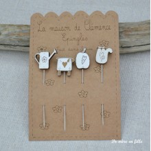 Set of 4 pins n°8 — La maison de Clémence