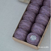 P10 Antique Violet - Pearl cotton no. 12 Valdani