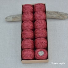 O507 Rich wine - Pearl cotton no. 12 Valdani