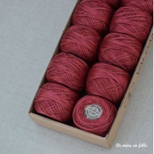 O507 Rich wine - Pearl cotton no. 12 Valdani