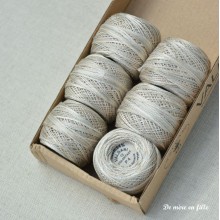 P4 Aged white light - Pearl cotton no. 12 Valdani