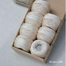 M49 Subtle Elegance - Pearl cotton no. 12 Valdani