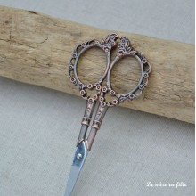 Embroidery scissors 11