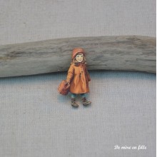 Pauline and her basket EN-47 - Atelier Bonheur du Jour