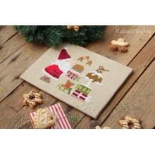 Christmas with the gnome - Madame Chantilly