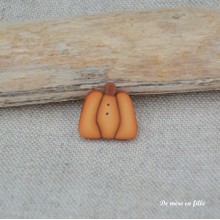Tiny golden pumpkin - 2241T - Just Another Button