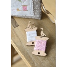 Geese wooden bobbins V/1404 — Christiane Dahlbeck