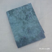 36-count Linen - Haunted - Picture This Plus