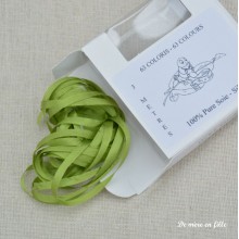 Silk Ribbon Au Ver à soie - 2132 Bright green