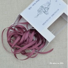 Silk Ribbon Au Ver à soie - 4645 Wine red